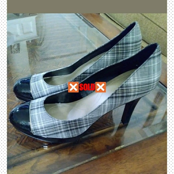 Tahari Shoes - ❎SOLD❎ Tahari Laurie Cap toe Plaid Heels Pumps 10M